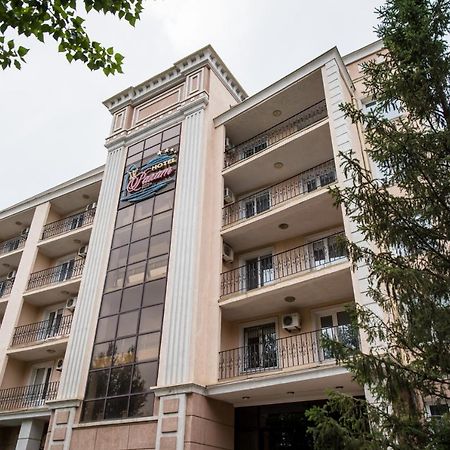 Rakhat Hotel Uralsk Extérieur photo