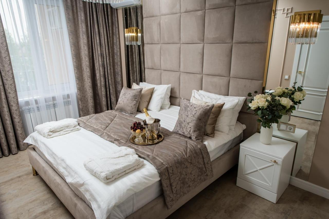 Rakhat Hotel Uralsk Extérieur photo