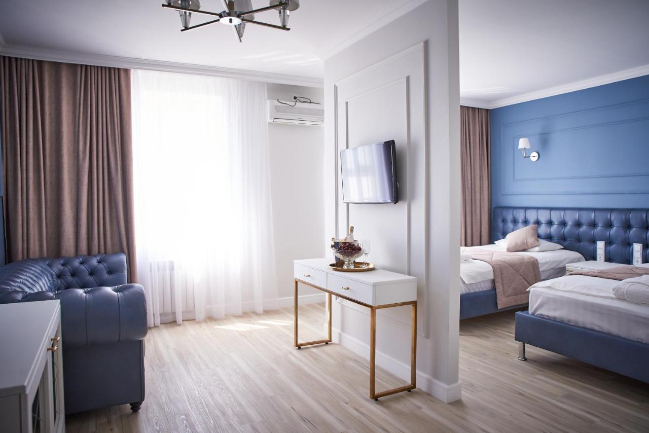 Rakhat Hotel Uralsk Extérieur photo