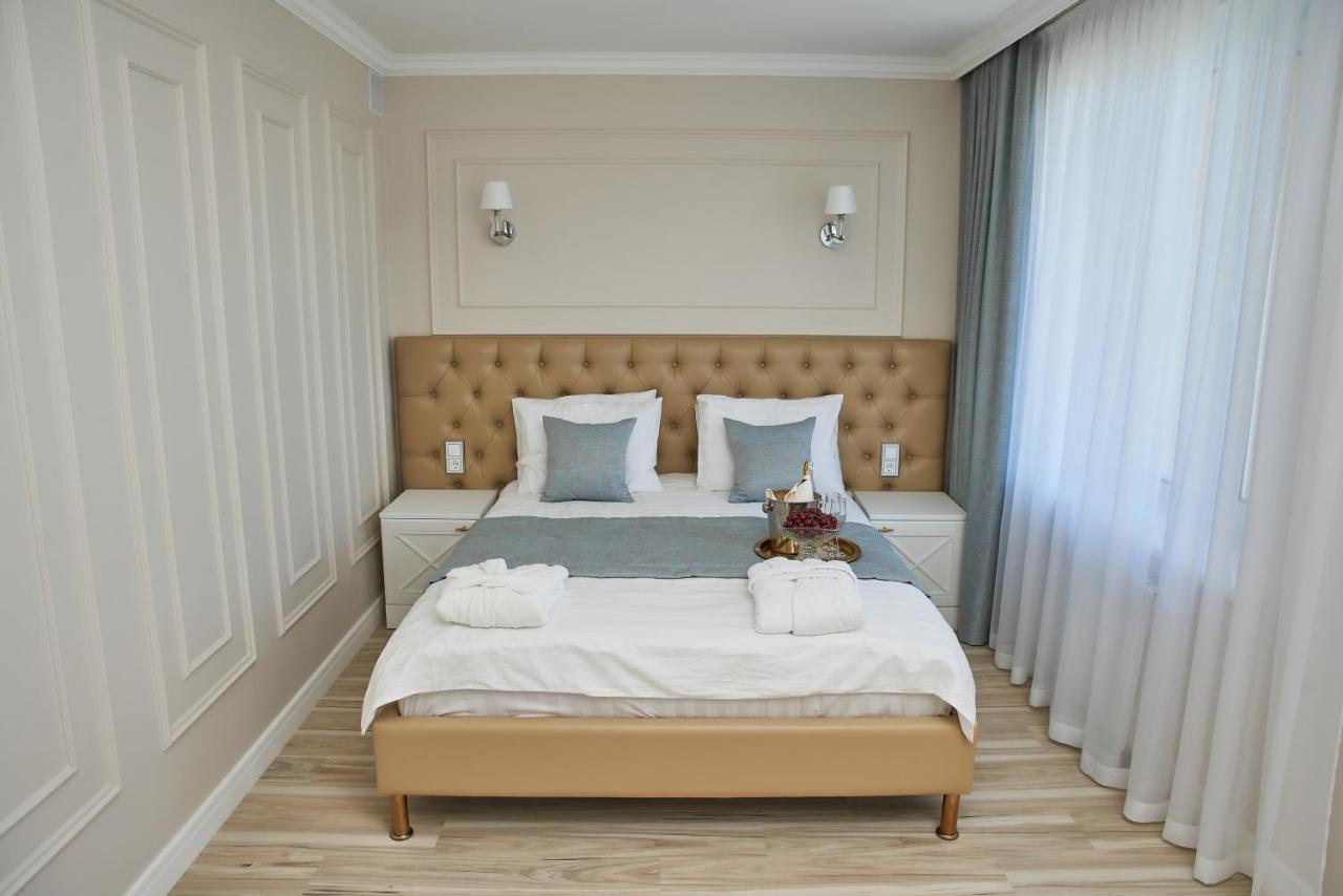 Rakhat Hotel Uralsk Extérieur photo